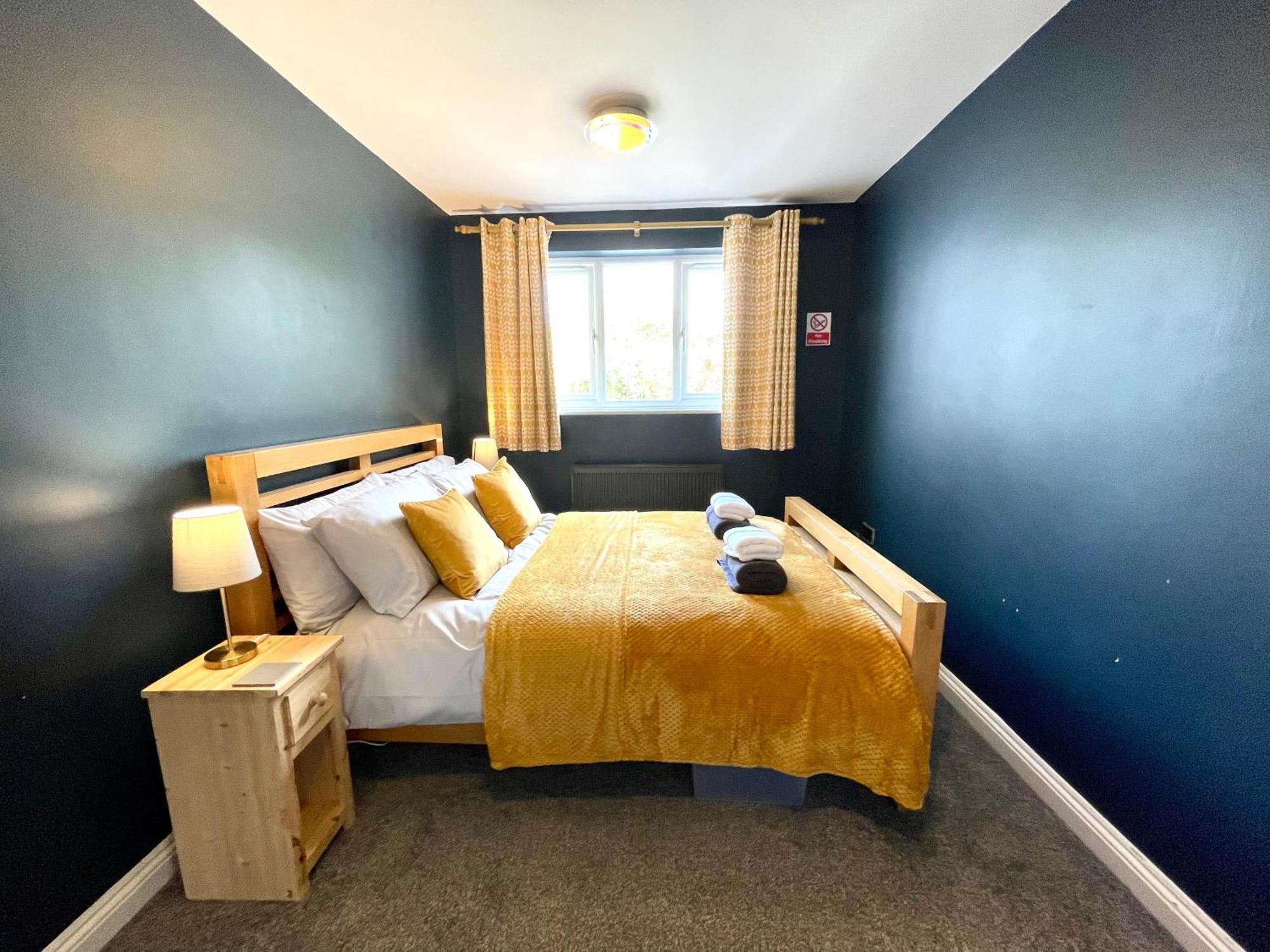 Large 5 Bed Detached House Near Stansted Airport With Parking For 2 Vehicles! Stansted Stays Stansted Mountfitchet Zewnętrze zdjęcie